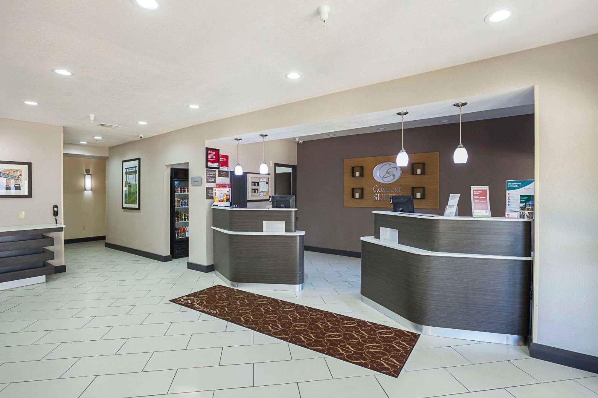 Comfort Suites Льюисвилл Экстерьер фото